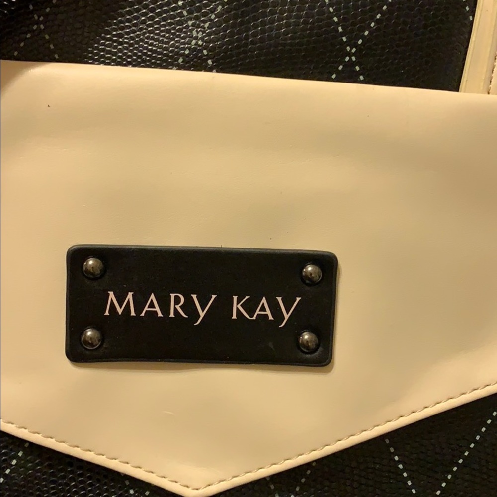 Handbag - Picture 6 of 6